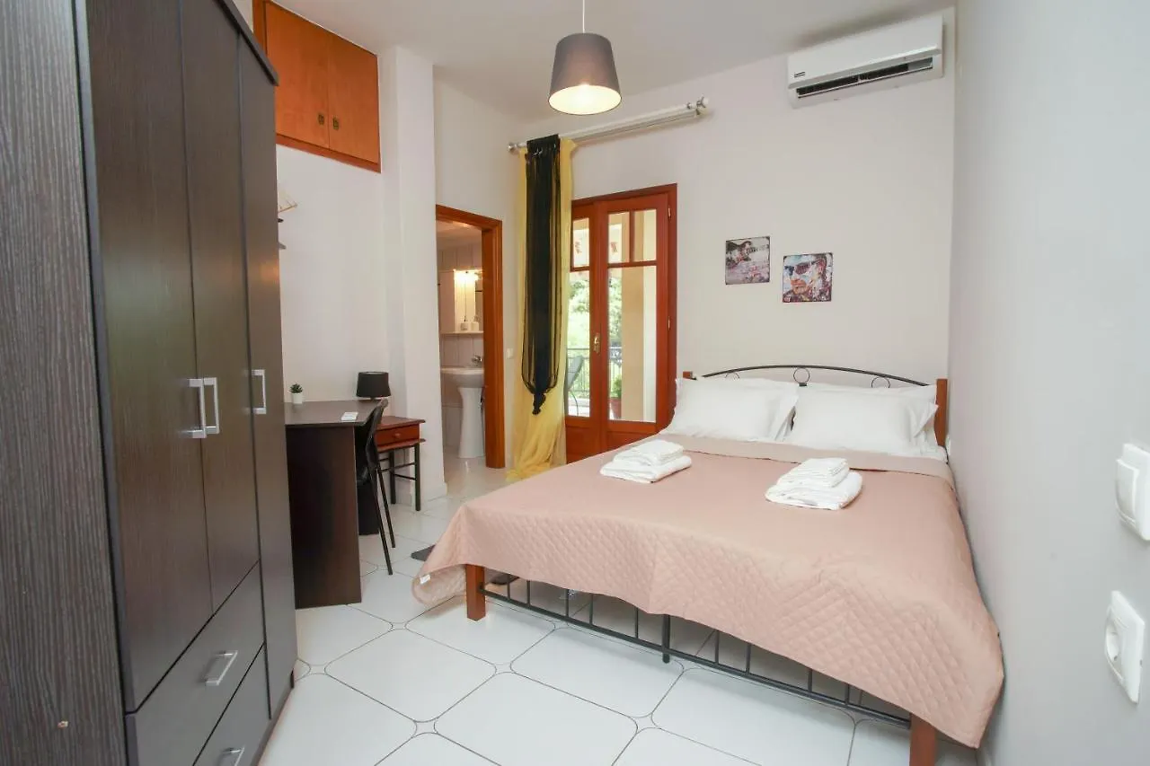 Irini'S Sea View Apartment 145M2 نيا ميشانيونا اليونان