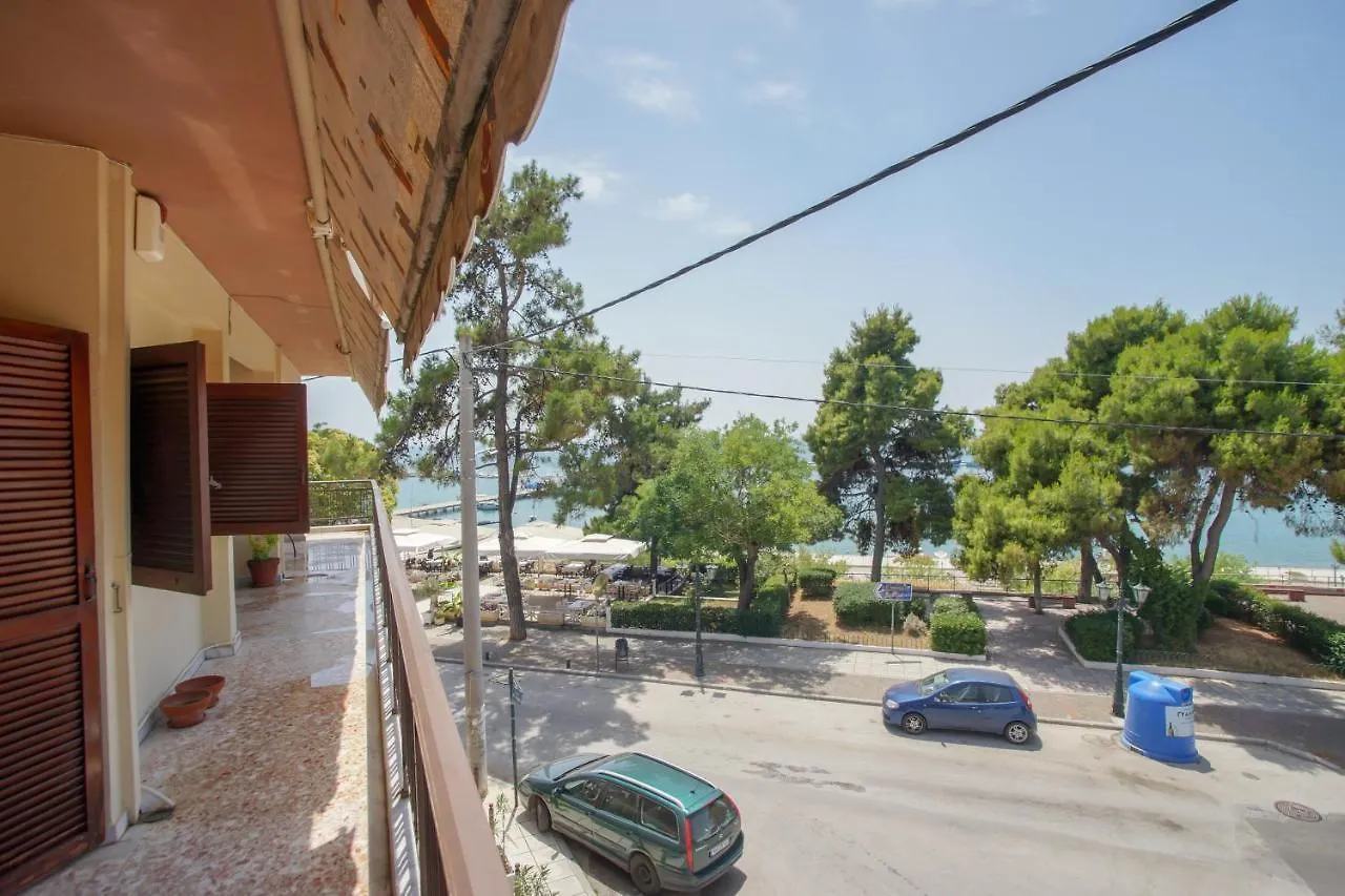 Irini'S Sea View Apartment 145M2 نيا ميشانيونا 0*,  اليونان